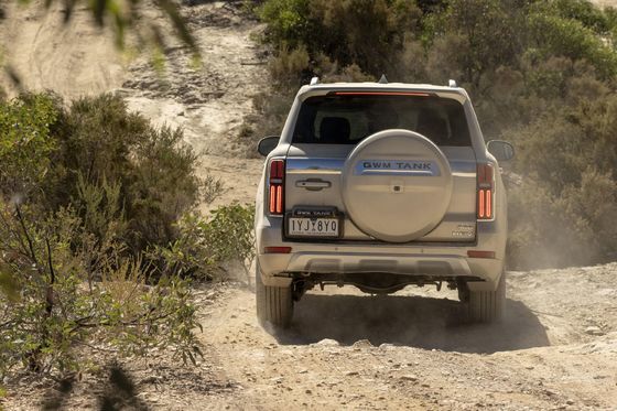 Nuova auto energetica 2023 TANK 500 PHEV AWD Trazione 180km/h velocità massima con 6,9sec 0-100accelerazione