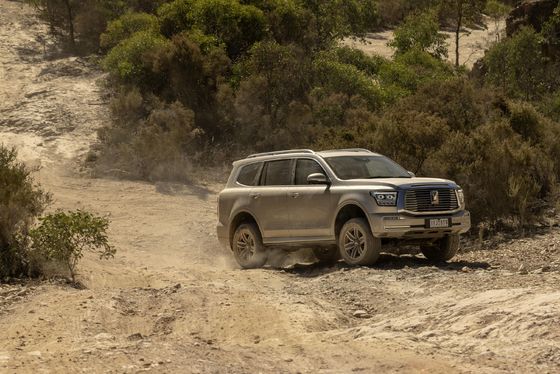 Nuova auto energetica 2023 TANK 500 PHEV AWD Trazione 180km/h velocità massima con 6,9sec 0-100accelerazione