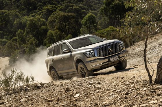 Nuova auto energetica 2023 TANK 500 PHEV AWD Trazione 180km/h velocità massima con 6,9sec 0-100accelerazione