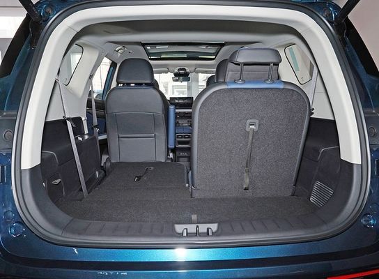 Livan Geely Ruilan 9 EV Car 470km Range Pure Ev Cars Veicoli a nuova energia