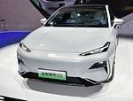 Veicolo elettrico puro Dongfeng Nano 01 2024 330Liter Con 140km/h velocità massima Cina Nuova energia auto elettrica