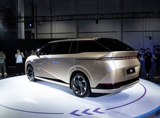 Ingrosso auto elettrica auto usate nuove XPENG X9 2024 Big Mpv 4dw 5 porte 7 posti Xiaopeng X9 Big Suv Energy Vehicle