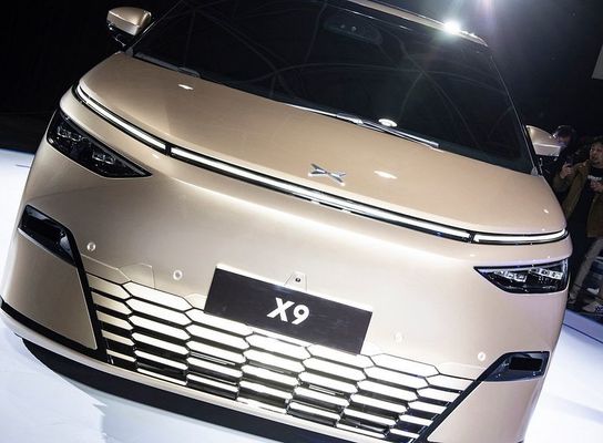 Ingrosso auto elettrica auto usate nuove XPENG X9 2024 Big Mpv 4dw 5 porte 7 posti Xiaopeng X9 Big Suv Energy Vehicle
