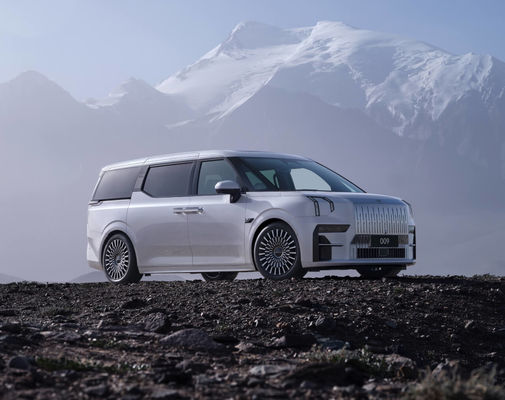 Zeekr 009 Pure Electric Luxury MPV ridefinendo le vostre aspettative di MPVS 140kwh batteria 822km CLTC Range 0-100km/h in 4,5s