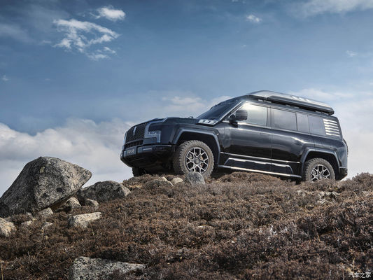 Pre-VENDITA 2024 Salone dell'Auto di Pechino BYD Yangwang U8 2024 Luxury Off Road Vehicle 1197hp 4Motor 4wd Electric Car Byd U8 Ibrido