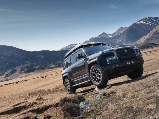 Pre-VENDITA 2024 Salone dell'Auto di Pechino BYD Yangwang U8 2024 Luxury Off Road Vehicle 1197hp 4Motor 4wd Electric Car Byd U8 Ibrido