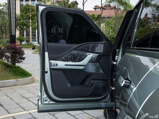 Pre-VENDITA 2024 Salone dell'Auto di Pechino BYD Yangwang U8 2024 Luxury Off Road Vehicle 1197hp 4Motor 4wd Electric Car Byd U8 Ibrido