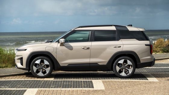 Nuovo veicolo elettrico puro KGM Torres EVS 109mph Velocità massima 152kw 207PS Potenza massima pronta per andare Auto elettrica pura