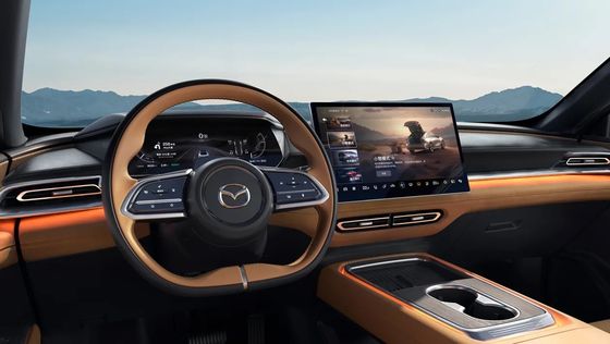 Il primo veicolo elettrico puro Mazda EZ-6 è una berlina elegante con trazione posteriore