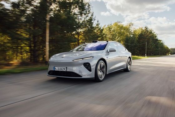 Veicoli a nuova energia 2024 Nio ET7 Weilai Veicoli elettrici 75kwh 200km/h Auto ad alta velocità