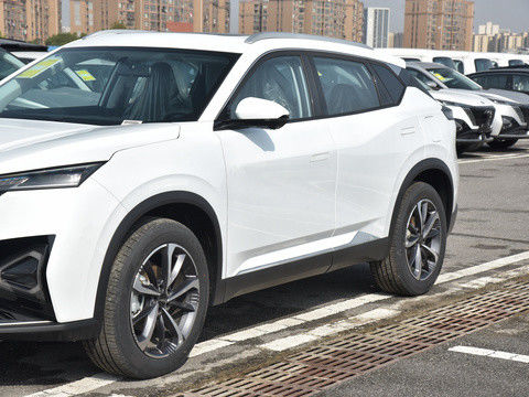 2024 Nuovo ibrido Dongfeng Forthing Haohan PHEV 1.5t Fwd Compatto SUV Veicolo a 5 posti Ibrido elettrico a benzina