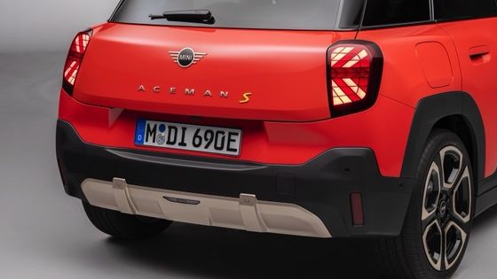 Nuovo MINI Aceman SE elettrico batteria da 54,2kwh con motore da 215 CV e 330 Nm Accelerazione da 0 a 100 km/h