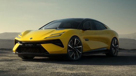 Lotus Emeya imballa la nuova tecnologia EV dell'azienda in una carrozzeria GT a quattro porte con 650 km di autonomia 250 km/h velocità massima e 450 kW di potenza