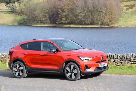 EV all round Volvo EC40 Ultimate Twin Motor con WLTP 326Miles 4,7sec accelerazione da 0-62mph 408 cavalli di potenza del motore