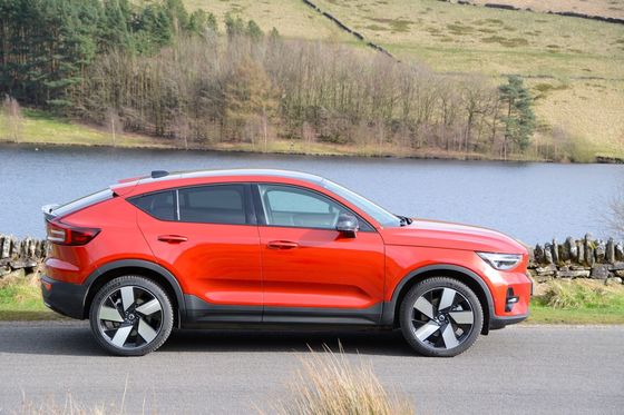 EV all round Volvo EC40 Ultimate Twin Motor con WLTP 326Miles 4,7sec accelerazione da 0-62mph 408 cavalli di potenza del motore