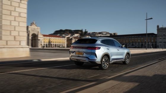 Motore FWD 1.5L At BYD SEAL U DM-i PHEV Auto elettrica con motore elettrico 18.3kwh Batteria Potenza massima 214bhp