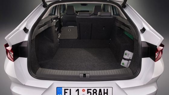 Comodo Pratico Made@Skoda Enyaq Coupe60 Auto elettriche pure 132kw/179Ps Potenza totale WLTP 408km