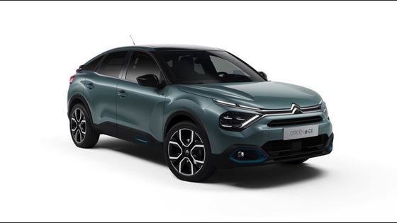E-C4 di Citroen con 115 kW (156ps) Potenza a 150km/h Velocità massima 54kwh Batteria agli ioni di litio
