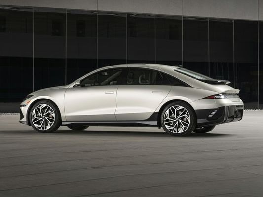 Veicolo elettrico Hyundai Ioniq 6 con autonomia massima di 361 miglia copre 4,17 mi/kwh