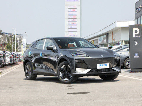 Nuovo sistema HUAWEI DEEPAL S07 2024 EREV con 121 km CLTC0.5h Tempo di ricarica veloce 175kW Potenza massima 320N.m Torque