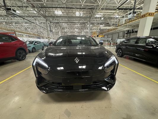 RHD 2024 JMEV Yi GSE Auto elettriche con autonomia di 430 km Potenza massima di 118 kW