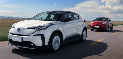 Automobili pure SUV 54.3kwh 150kw 300nm 204HP di Nedc 400km EV delle automobili elettriche di Toyota Izoa