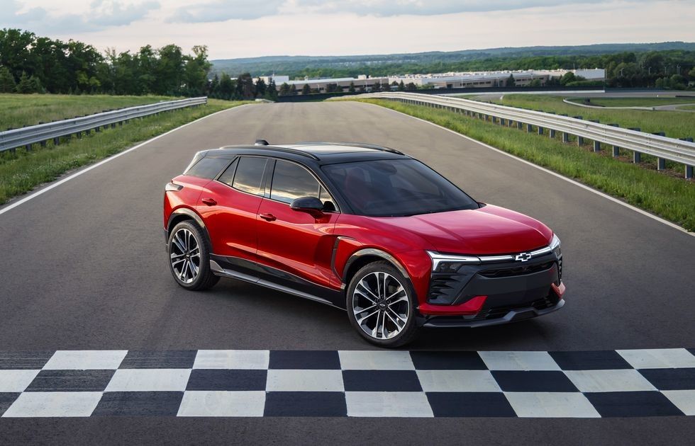 Chevrolet Blazer EV 2024 Offre 557 cavalli e 324 miglia di autonomia