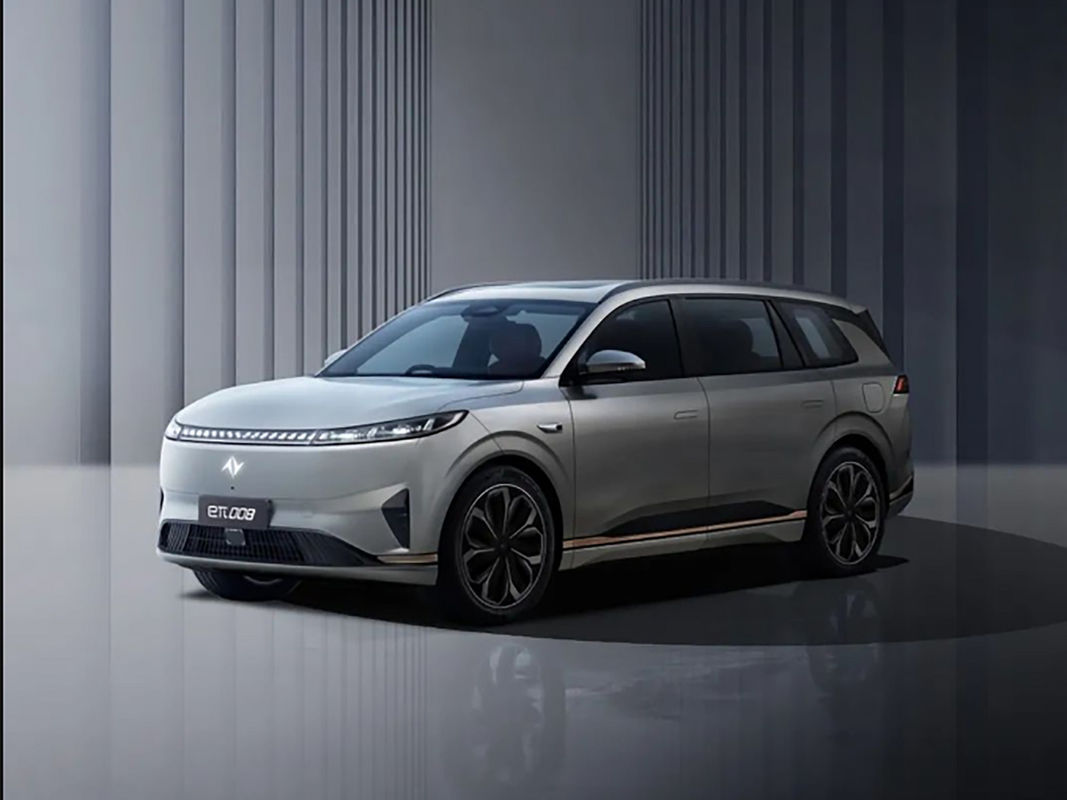 2024 Veicolo elettrico puro Dongfeng eπ008 SUV con autonomia di 636 km