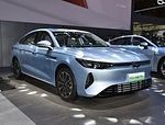 2024 Chery Fengyun A8 Hybrid Electric Cars pronta per la vendita con velocità massima di 185 km/h