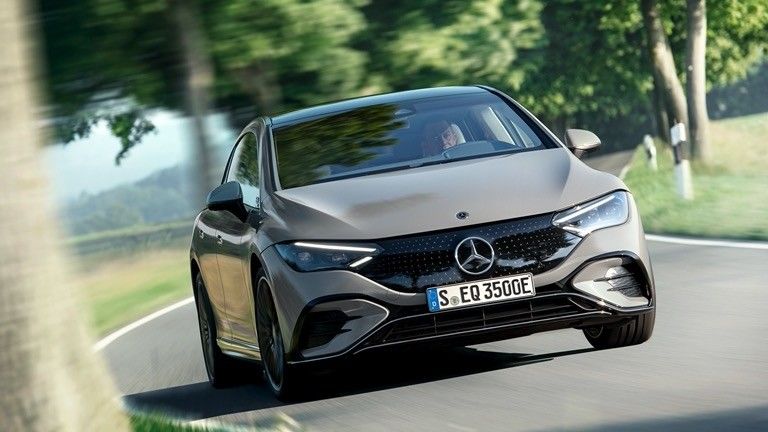 Nuovo SUV elettrico da 609 km, veicolo elettrico Mercedes-Benz EQE 500 w350kw/408P.s potenza del motore 5.1s accelerazione 0-100km/h