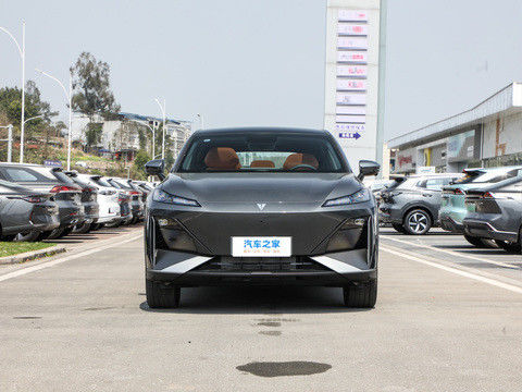 Nuovo sistema HUAWEI DEEPAL S07 2024 EREV con 121 km CLTC0.5h Tempo di ricarica veloce 175kW Potenza massima 320N.m Torque