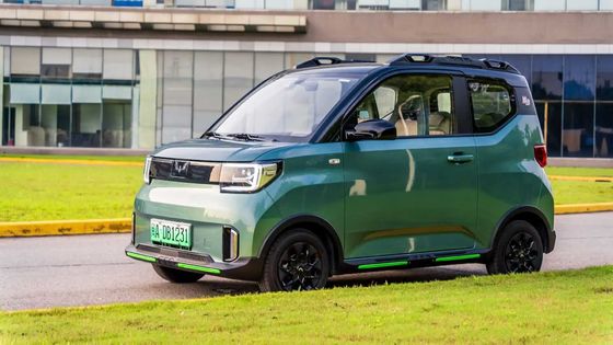 Wuling Game Boy Small 3 Door Cars 120km 2 Box 4 Seater Electric Car